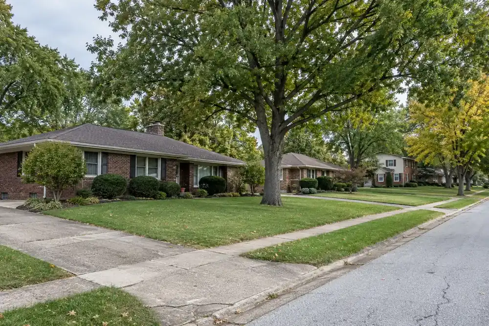Illustration of a typical residential street in the Highland, IL area